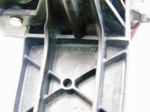 Klamka zewnętrzna prawy przód Chrysler Pacifica I 4.0 v6 2007 03-08