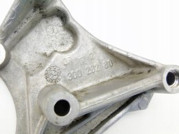 Łapa wspornik silnika 3.0 b 407 607 Citroen C5 3 C6 Laguna II 30026280