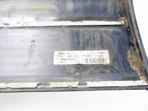 Listwa osłona drzwi prawy tył Chrysler Pacifica I 4.0 v6 2007 03-08