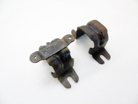 Obejmy stabilizatora przód Chrysler Pacifica I 4.0 v6 2007 03-08