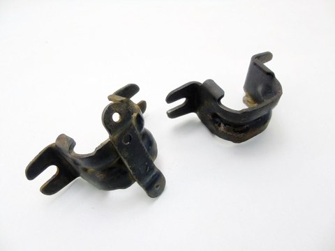 Obejmy stabilizatora przód Chrysler Pacifica I 4.0 v6 2007 03-08