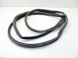 Uszczelka drzwi prawy przód Chrysler Pacifica I 4.0 v6 2007 03-08