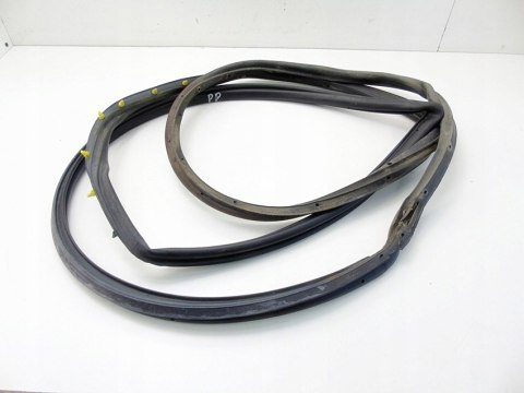 Uszczelka drzwi prawy przód Chrysler Pacifica I 4.0 v6 2007 03-08