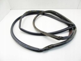 Uszczelka drzwi prawy przód Chrysler Pacifica I 4.0 v6 2007 03-08