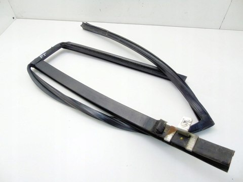 Uszczelka drzwi prawy tył Chrysler Pacifica I 4.0 v6 2007 03-08