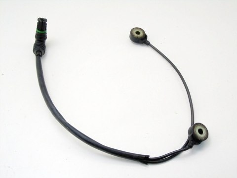 Czujnik stukowy 3.5 4.4 V8 BMW 7 E38 735 5 E39 535 M62 0261231136