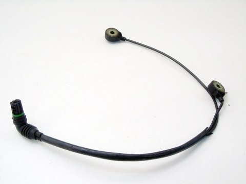 Czujnik stukowy 3.5 4.4 V8 BMW 7 E38 735 5 E39 535 M62 0261231136