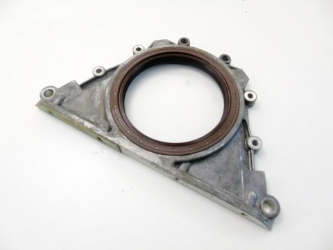 Obudowa uszczelniacza wału 3.5 4.4 V8 BMW 7 E38 735 5 E39 535 M62 1742673