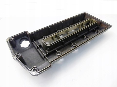 Pokrywa zaworów 3.5 4.4 V8 BMW 7 E38 735 5 E39 535 M62 1703174