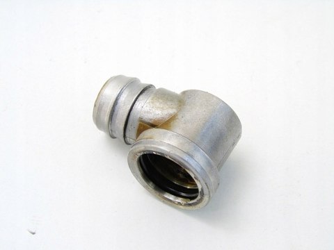 Rurka króciec odmy bloku 3.5 4.4 V8 BMW 7 E38 735 5 E39 535 M62