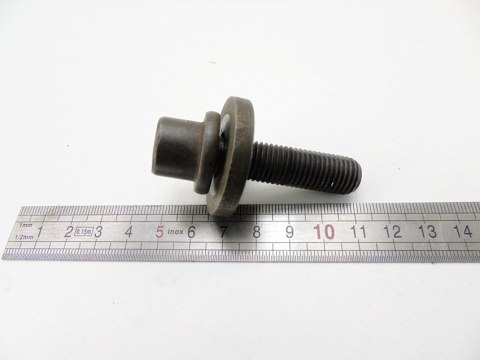 Śruba koła wałka rozrządu 3.5 4.4 V8 BMW 7 E38 735 5 E39 535 M62