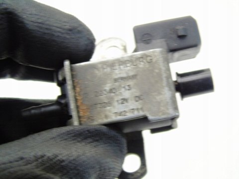 Zawór podciśnienia 3.5 4.4 V8 BMW 7 E38 735 5 E39 535 M62 1742711