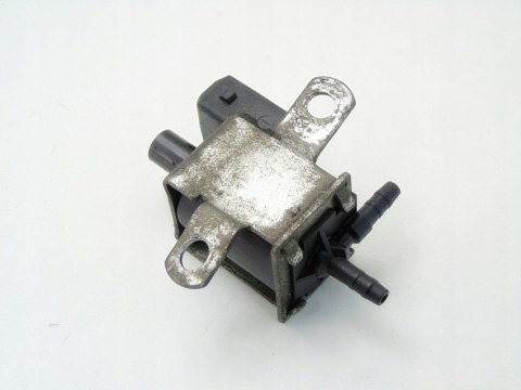 Zawór podciśnienia 3.5 4.4 V8 BMW 7 E38 735 5 E39 535 M62 1742711