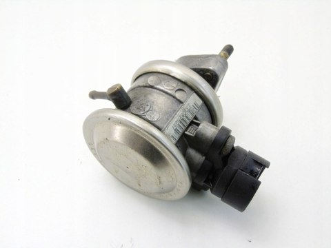 Zawór recyrkulacji spalin egr 3.5 4.4 V8 BMW 7 E38 735 5 E39 535 M62