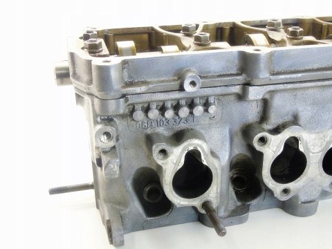 Głowica wałek 1.6 8V Mpi Golf 4 Audi A3 Octavia Bora Leon New Beetle