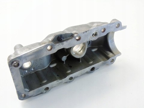 Mocowanie pompy paliwa 1.5 EcoBoost Kuga 2 Focus 3 4 C-max 2 Mondeo 5