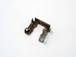 Mocowanie spinka wtryskU 1.6 Golf 4 Audi A3 Octavia Bora Leon New Beetle