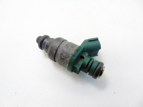 Wtryskiwacz paliwa 1.6 8V Mpi Golf 4 Audi A3 Octavia Bora Leon New Beetle