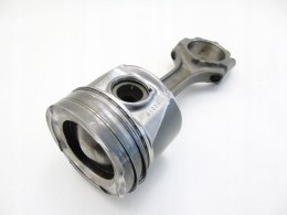 Tłok korbowód 0E010 2GD50 2.4 D Toyota Hilux VIII Fortuner Innova 2 2GD