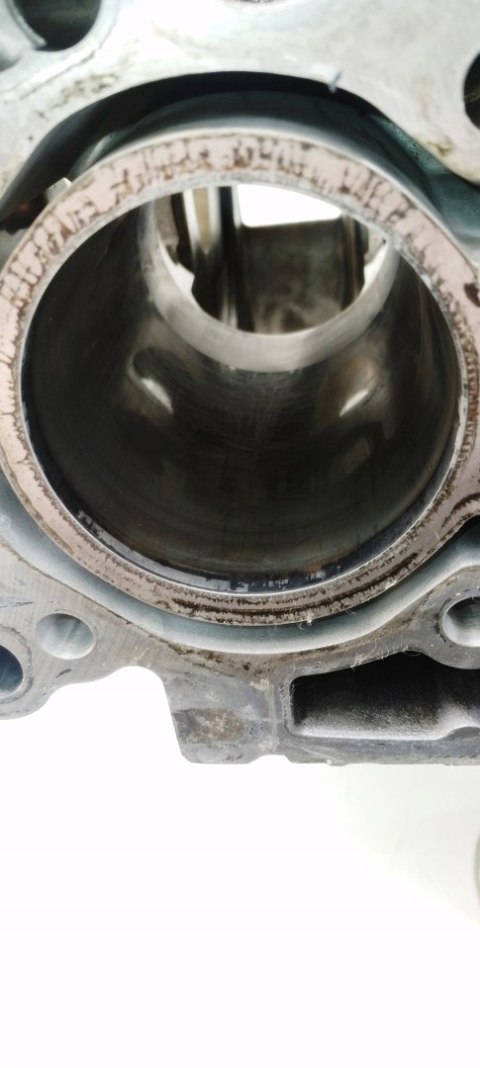 Blok silnika 1.6 Tdci D Focus 2 C-max C30 S40 II V50 S80 c5 407 Xsara c4