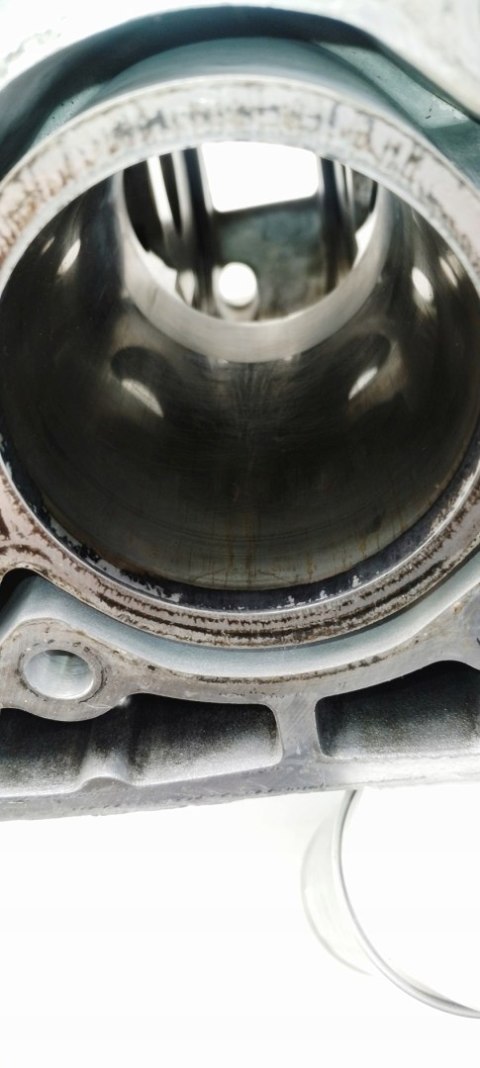 Blok silnika 1.6 Tdci D Focus 2 C-max C30 S40 II V50 S80 c5 407 Xsara c4