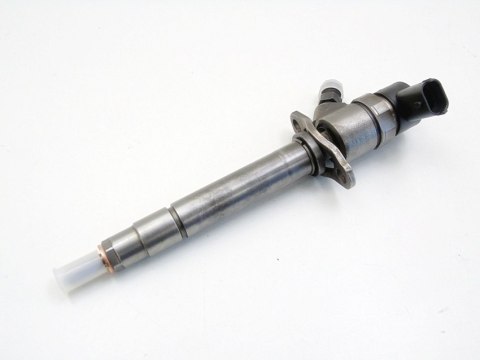 Wtryskiwacz paliwa 2.4 D D5 Volvo XC70 V70 2 3 S60 S80 XC90 0445110078