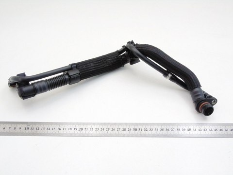 Rurka przewód odmy 2.0 Tfsi Audi Q5 Q7 A5 A4 B9 A7 A6 C7 06l103213ad