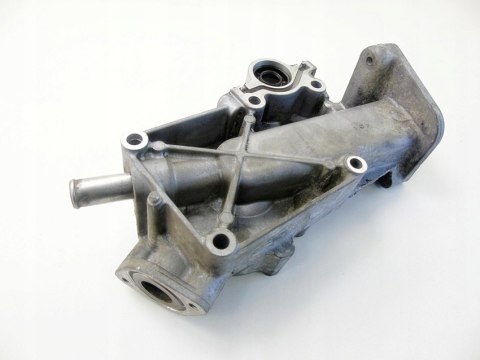 Obudowa pompy wody 2.0 2.1 V6 Jaguar X-type YB AJ-V6 2X4E-8A583-AD