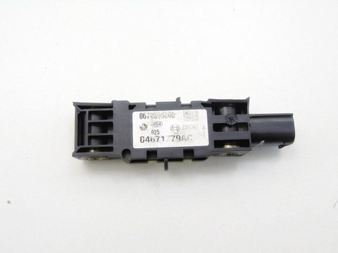 Czujnik poduszki powietrznej Chrysler Pacifica 2007 04671779ac