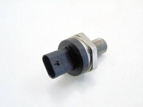 Czujnik oleju 1.5 T Bmw 1 2 3 4 X1 X2 F20 F40 F45 Mini F54 F55 F56 F57 F60
