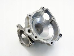 Obudowa pompy wody 2.0 16V B Suzuki Grand Vitara Sx4 Geo Tracker J20A