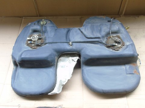 Zbiornik paliwa Chrysler Pacifica 2007 03-08 04880312 04809617
