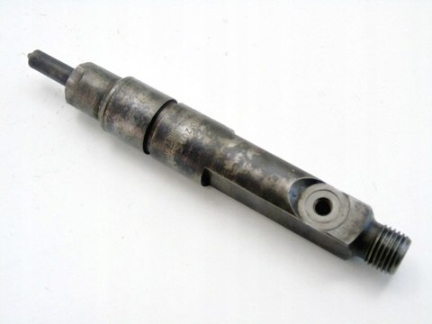 Wtryskiwacz paliwa 2.5 TDI Volkswagen LT II 28-35 Transporter T4 074130201C