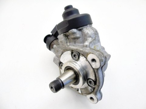POMPA WTRYSKOWA 2.0 TDI PASSAT B6 AUDI A3 TIGUAN GOLF 6 EOS OCTAVIA 2 LEON