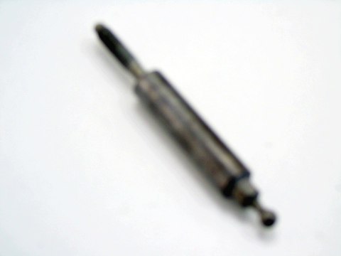 KOŁEK POKRYWY SILNIKA 1.6 HDI C4 C5 207 307 407 308 206 1007 3008 C2 C3
