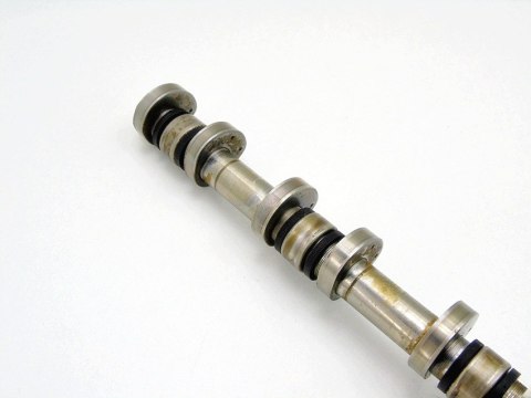 WAŁEK MIMOŚRODOWY 1.6 VTI CITROEN C4 C3 207 308 3008 5008 MINI PICASSO