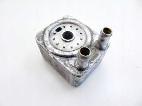 CHŁODNICA OLEJU 2.0 TDI AUDI A6 C6 A4 B7 PASSAT B6 GOLF LEON OCTAVIA SUPERB