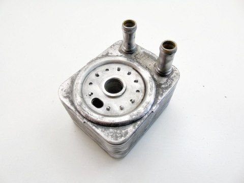 CHŁODNICA OLEJU 2.0 TDI AUDI A6 C6 A4 B7 PASSAT B6 GOLF LEON OCTAVIA SUPERB