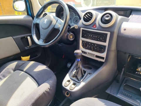 Peugeot 1007 osłona klamki lewej