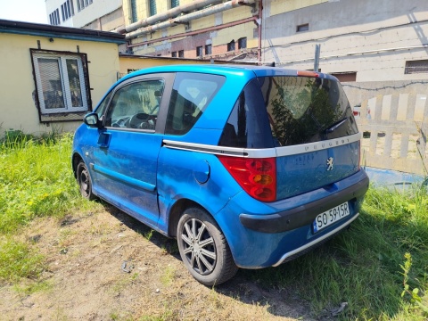 Peugeot 1007 osłona klamki lewej