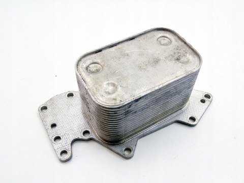 CHŁODNICA OLEJU 3.0 TDI AUDI A4 B7 A6 C6 A8 D3 ASB 059117021H