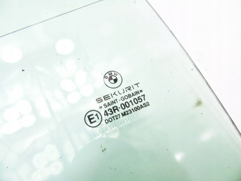 SZYBA DRZWI PRAWY TYŁ BMW E36 SZYBA DRZWI PRAWY TYŁ BMW E36