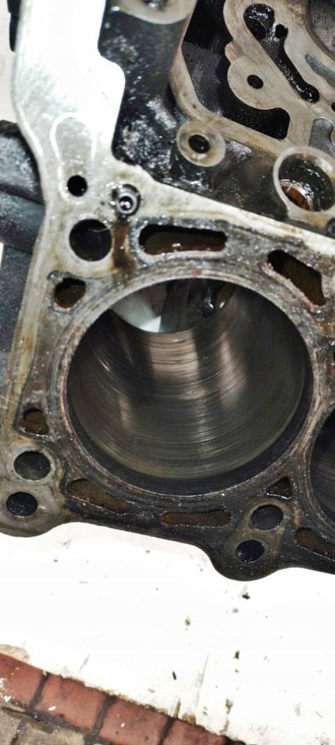 BLOK SILNIKA ASB 3.0 TDI AUDI A4 B7 A6 C6 A8 D3 ASB 059103021AA