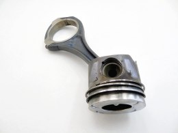 TŁOK KORBOWÓD 3.0 320 CDI MERCEDES KLASA E W211 S211 CLS 8340F 642