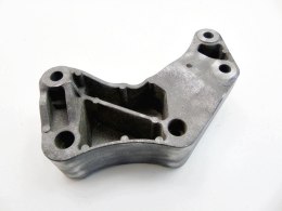 Łapa Skrzyni F13W429 1.0 1.2 1.4 B Meriva A Corsa D Adam Astra H Tigra