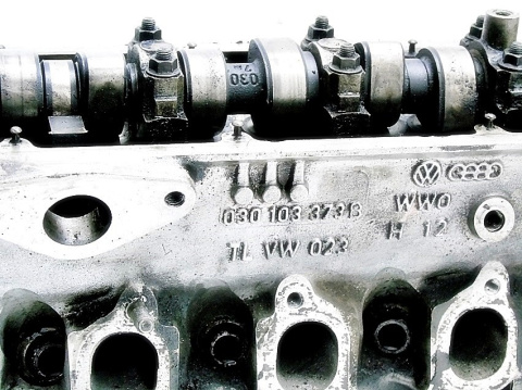 GŁOWICA 030103373B VW 1.3 8V POLO 6N GŁOWICA 030103373B VW 1.3 8V POLO 6N