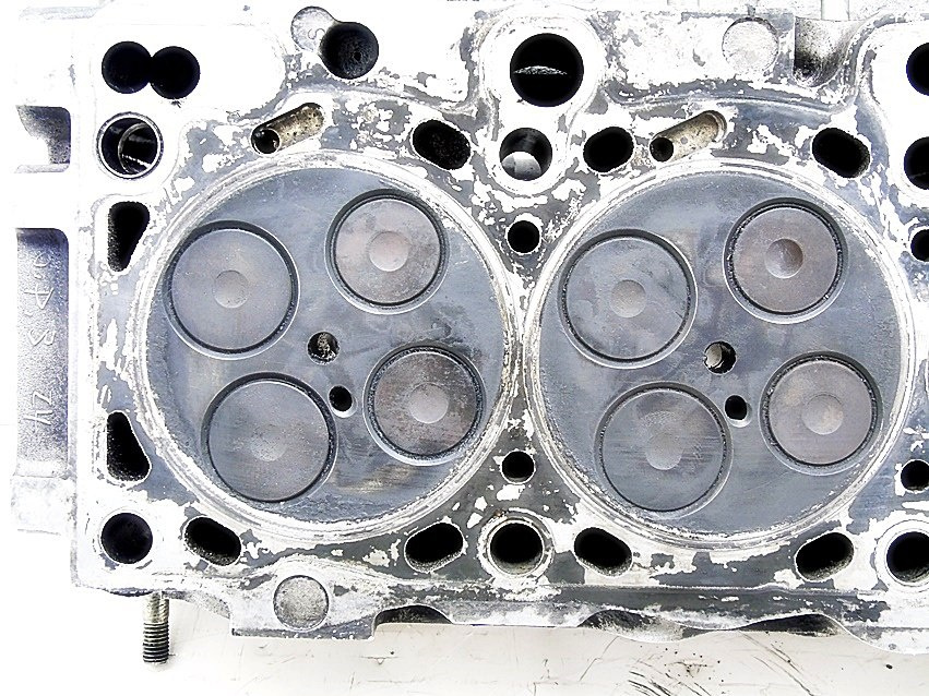 GŁOWICA MAZDA 2.0 TD DITD PREMACY 626 323 GŁOWICA MAZDA 2.0 TD DITD PREMACY 626 323