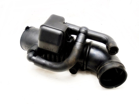 WĄŻ POWIETRZA 1.5 16V MAZDA 323 F S P C WĄŻ POWIETRZA 1.5 16V MAZDA 323 F S P C