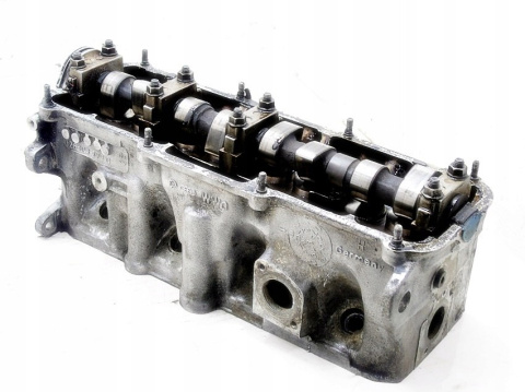 GŁOWICA 1.8 8V AUDI 80 B3 GŁOWICA 1.8 8V AUDI 80 B3