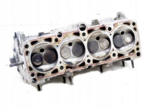 GŁOWICA 1.8 8V AUDI 80 B3 GŁOWICA 1.8 8V AUDI 80 B3